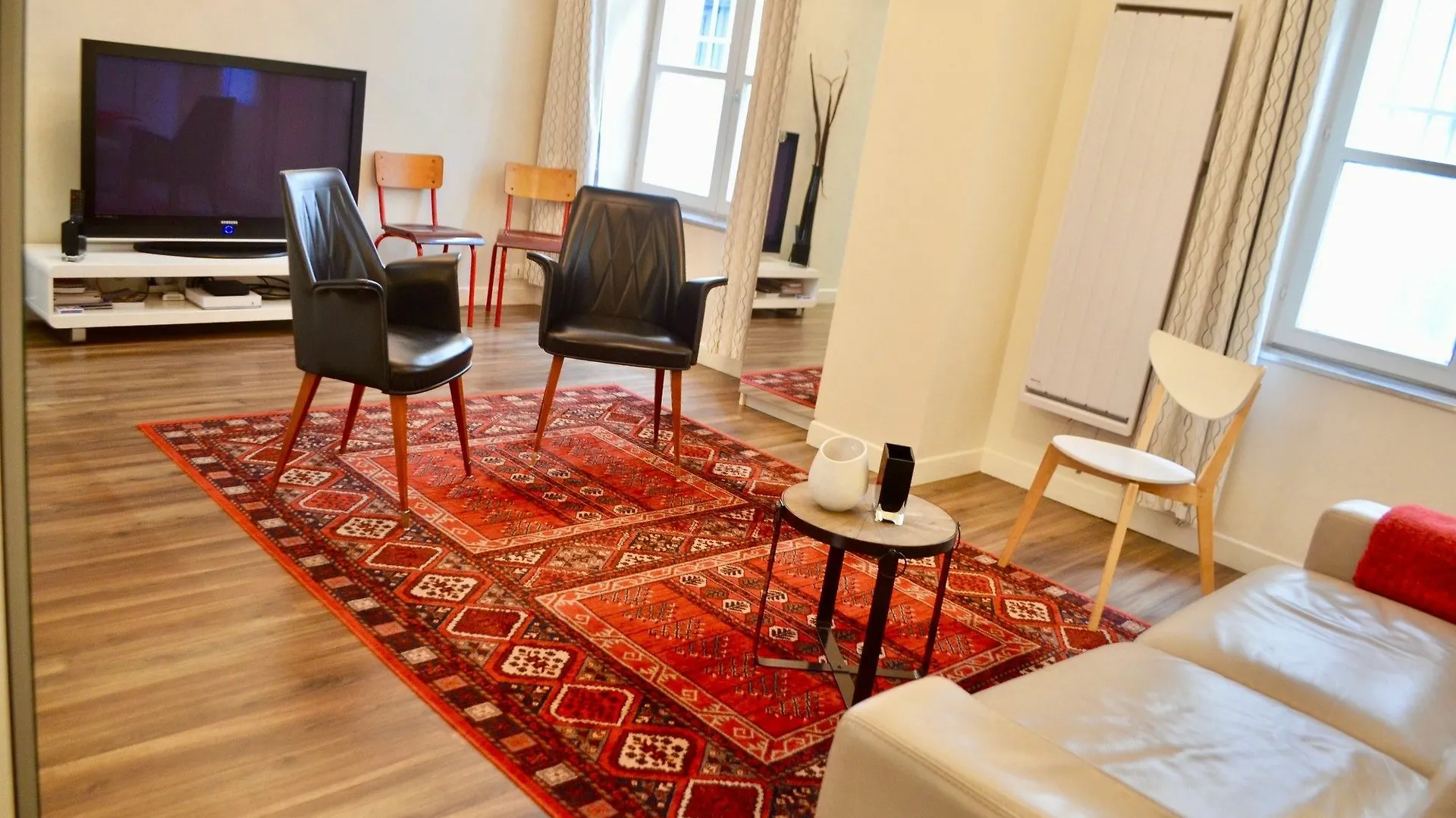アパート 1 Bedroom In The Heart Of The Marais Area