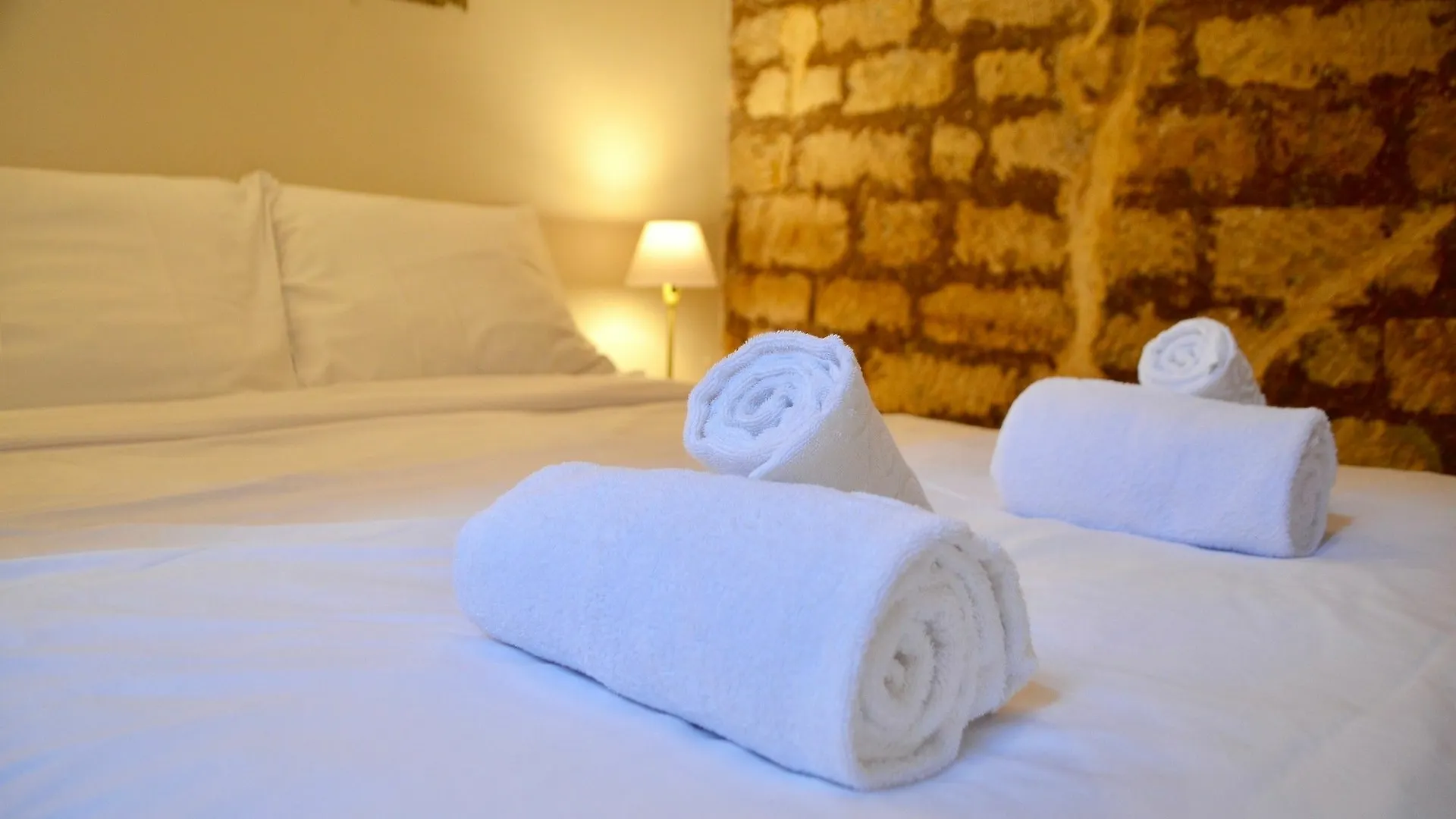 1 Bedroom In The Heart Of The Marais Area Apartment
